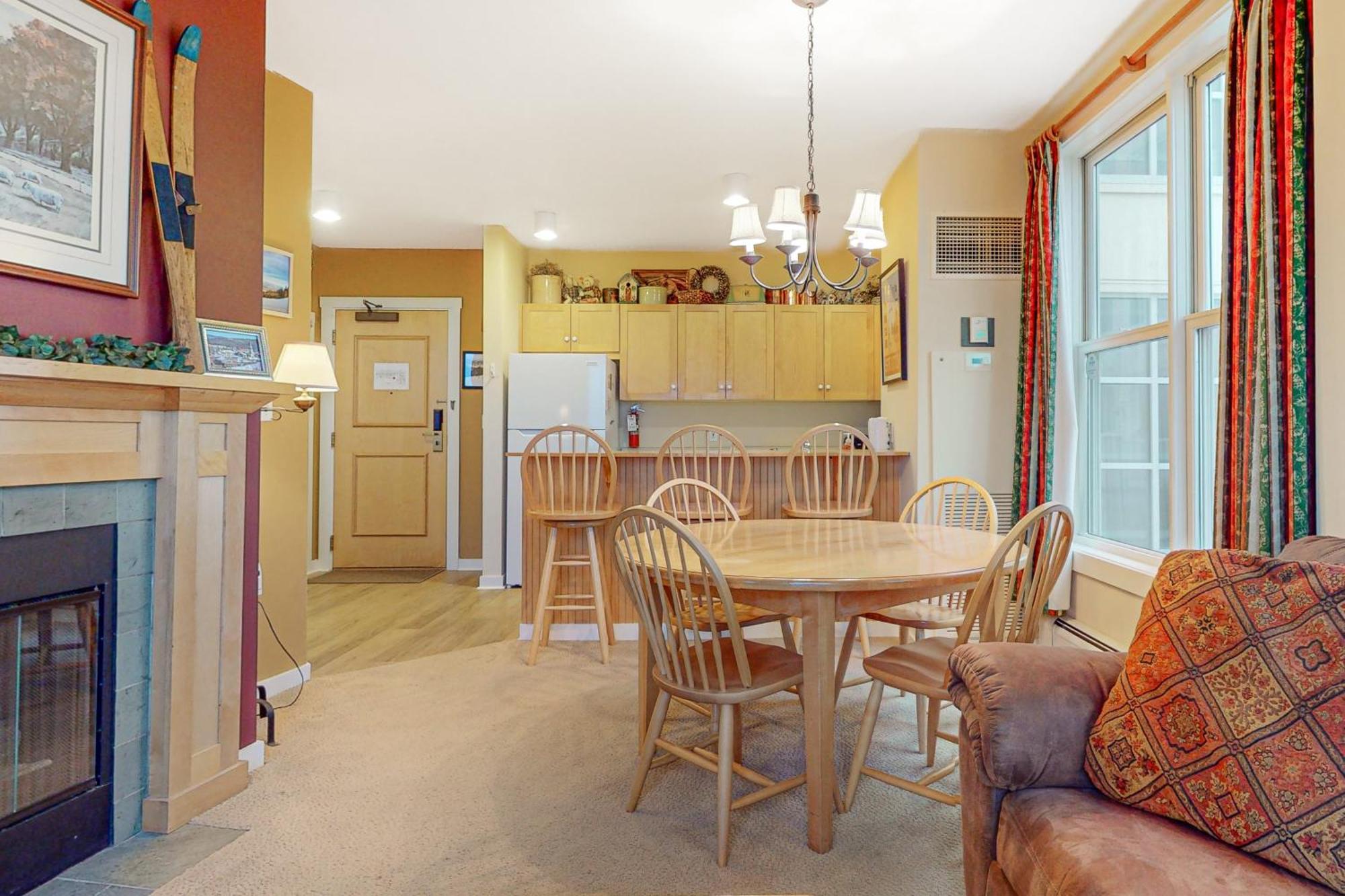 Long Trail House Condos Stratton Room photo